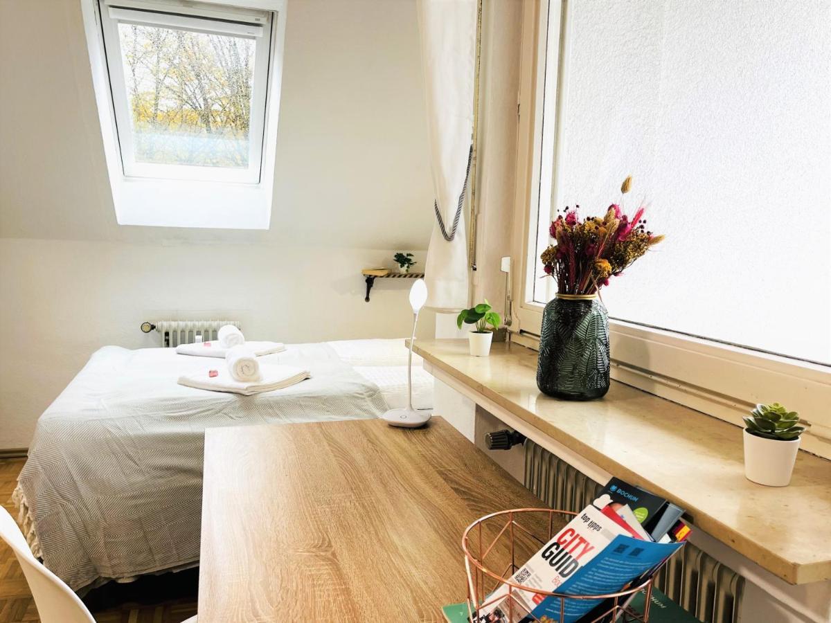 Stylisches Apartment / Netflix / Balkon Bochum Ngoại thất bức ảnh